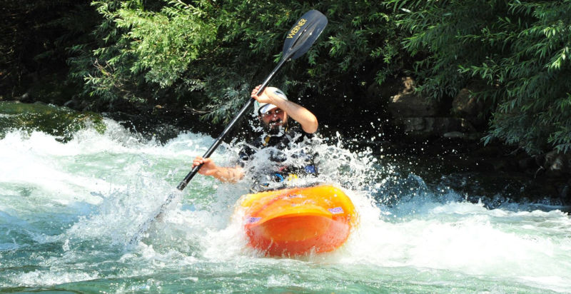 Kayak a Salerno: emozionante discesa tra le rapide del fiume Sele