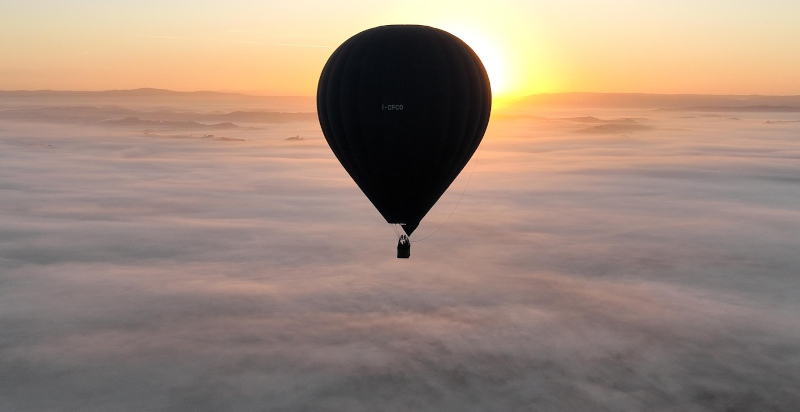 Mongolfiera in volo decollata da Monzambano