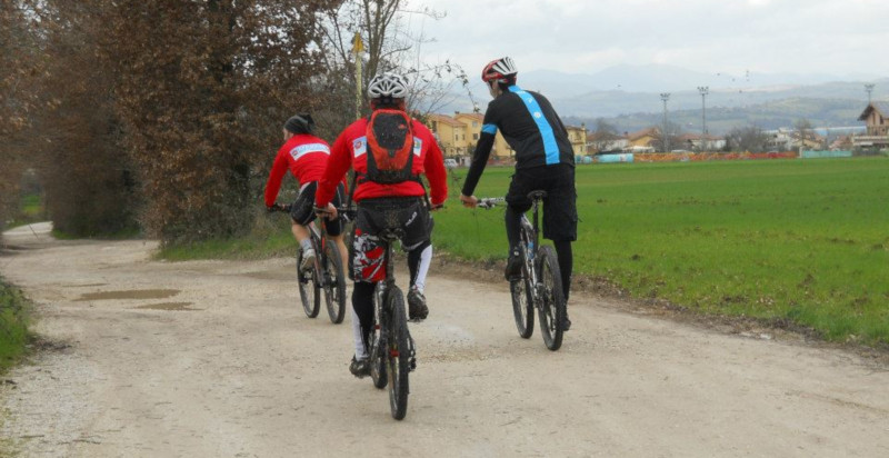 Escursione in mountain bike: avventura in natura 