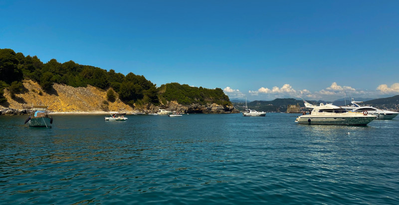 Esperienza di noleggio moto d'acqua con panorama sulla Versilia