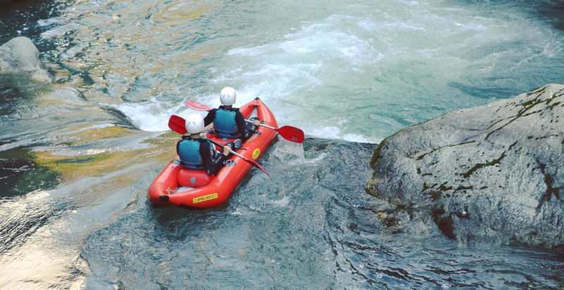 Paesaggi selvaggi e incontaminati in Valsesia per packrafting