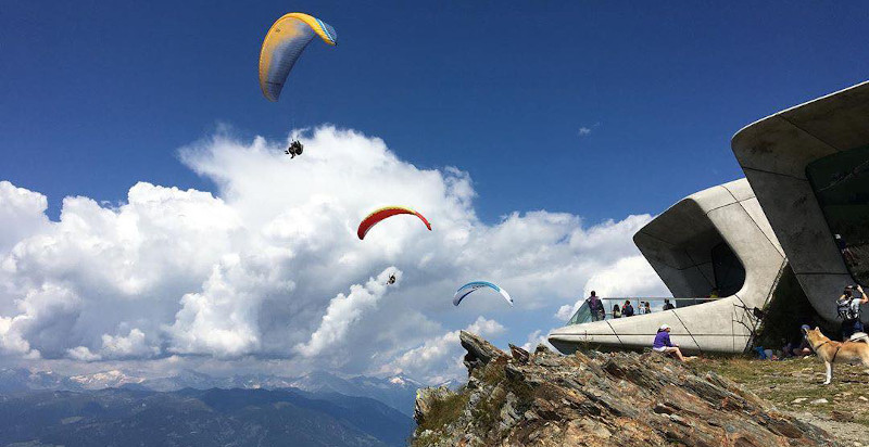Volo in parapendio biposto in Alto Adige – Esperienza unica a Plan de Corones