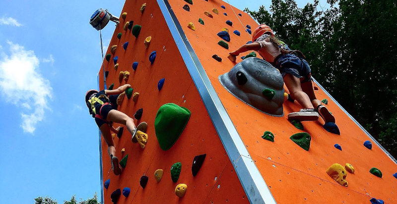 Torre per arrampicata nel Parco Avventura nel Lazio a Rieti