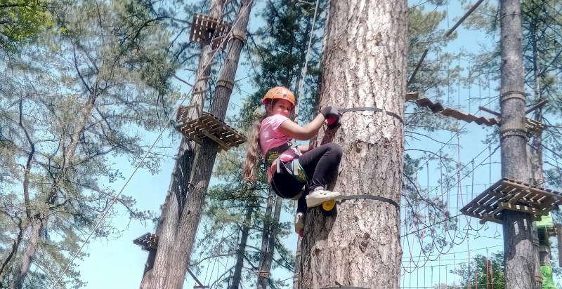Attività per famiglie nel parco avventura di Rieti, Lazio
