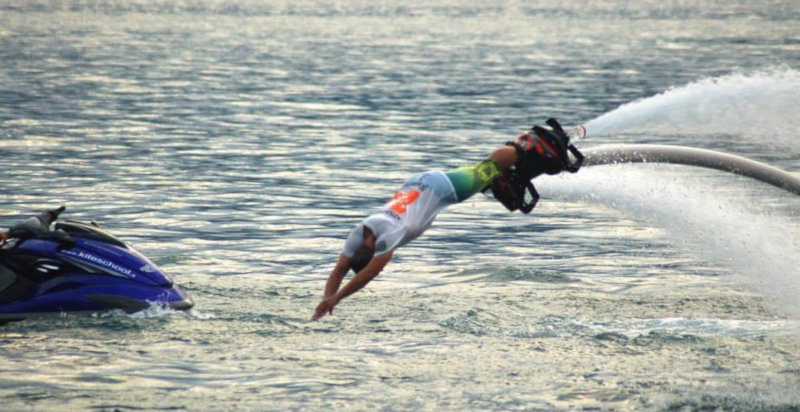 Esperienza di flyboard a Tignale, Lago di Garda