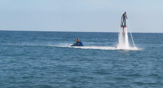 Regalo Originale: Flyboard a Genova per Amanti dell'Avventura