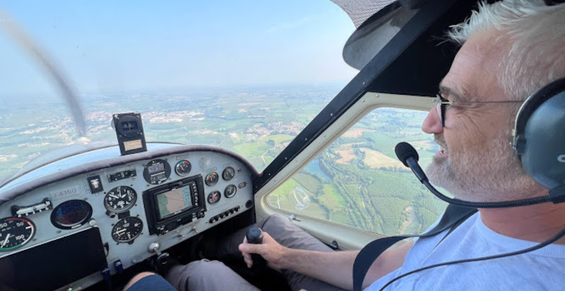 regali24: esperienza di volo 'Pilota per un giorno' a Dovera