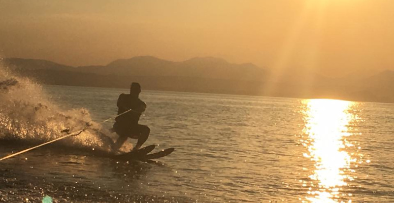  Buono regalo per un’esperienza di sci nautico sul Lago di Garda