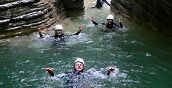 Esplorazione delle gole di Val Maor durante il canyoning