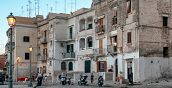 Case che si vedono per le vie di Bari