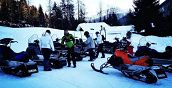 Escursione in motoslitta guidata su paesaggi innevati
