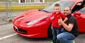 Esperienza passeggero Ferrari su circuito di Modena per bambini
