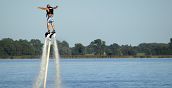 Flyboard in Puglia: Tuffi spettacolari e acrobazie in acqua