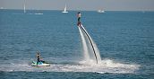 Adrenalina e divertimento con il flyboard sul Gargano