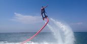 Divertimento estivo con il flyboard a Tropea, Calabria