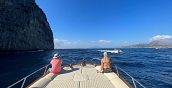 Esperienza in barca al tramonto sul mare di Capri