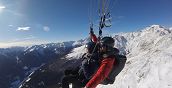 Emozioni indimenticabili in volo parapendio sopra la Val d’Ultimo
