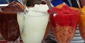 Granita siciliana servita in bicchiere - Street Food Catania