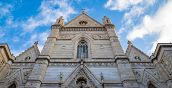Facciata duomo di Napoli