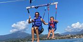 Adrenalina e divertimento con parasailing al Lago di Garda