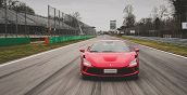 Regalare un giro sulla Ferrari F8 Tributo per un'occasione speciale al Mugello