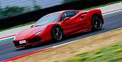 Guidare una Ferrari 488 sul circuito di Monza