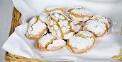 Ricciarelli, biscotti di marzapane tipici di Siena - Siena Gastronomia