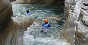 Gole naturali esplorate con speleo canyoning in Valmalenco