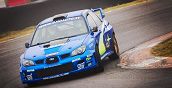 Guida una Subaru Impreza STI sulla pista di Moncalieri con il Club des Miles