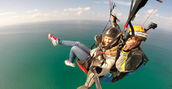 Esperienza di volo in parapendio sopra Capo Calavà e il mare