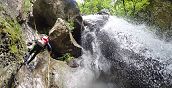 Canyoning tra gole e cascate vicino al Lago di Garda