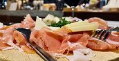 Formaggi e salumi piemontesi - Tour gastronomico a Torino