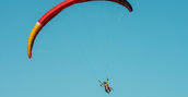 Emozionante volo in parapendio biposto nei cieli di Lessolo