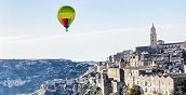 Volo romantico in mongolfiera sopra Matera