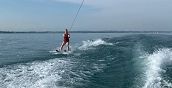 Lezione sci nautico lago di Garda