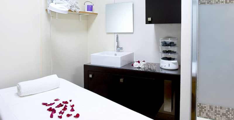 Ambiente esclusivo per massaggio rilassante aromatico Centro Sole e Luna