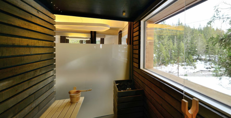Sauna privata nella casa sull'albero in Trentino Alto Adige