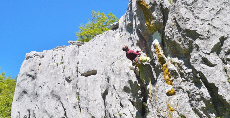 Giornata di arrampicata a Salerno, trekking e scalata su roccia