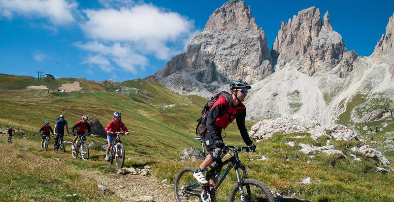 Discesa MTB sui sentieri delle Dolomiti