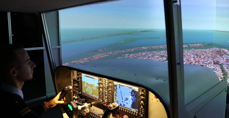 schermo panoramico simulatore di volo Varese