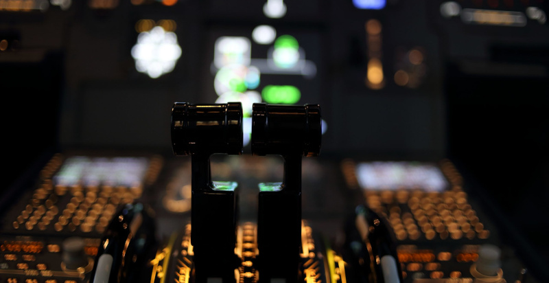 Esperienza di volo personalizzabile nel simulatore di volo Catania