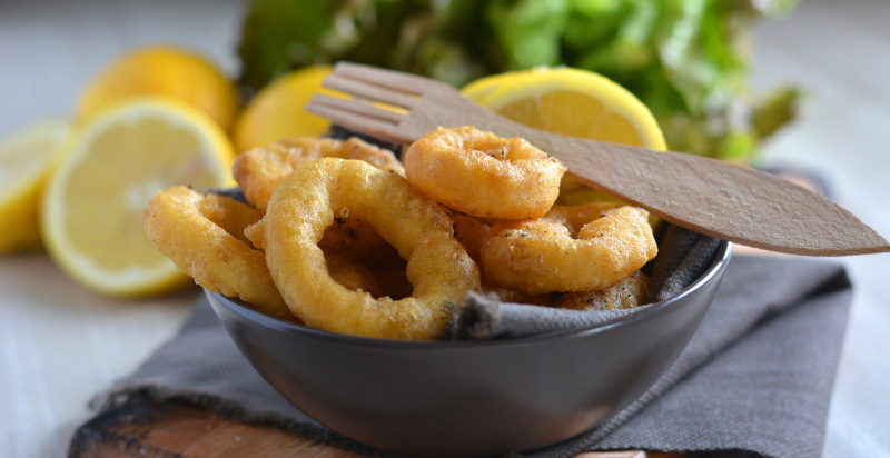 Calamari fritti, piatto tipico della cucina di Siviglia