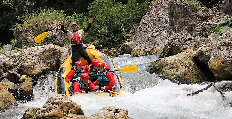 Rapide e salti rafting fiume Lao Calabria