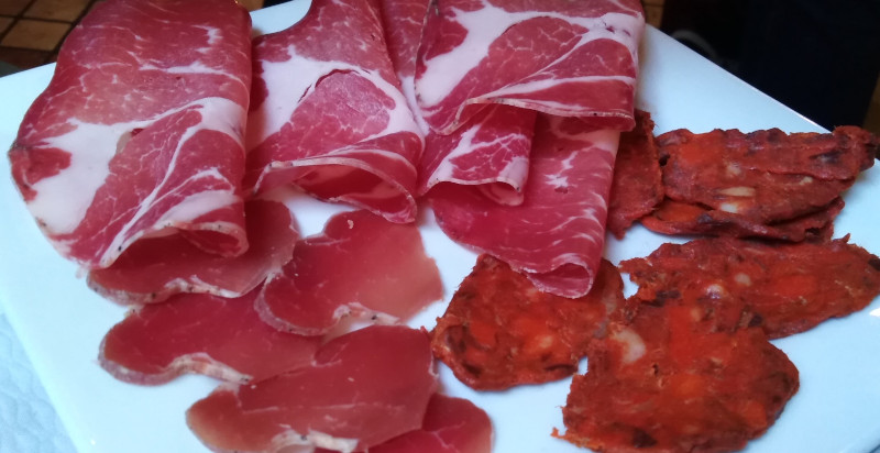 Tour gastronomico a Como - Salumi e formaggi tipici
