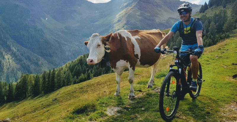 Avventura in e-bike dal lago dei Caprioli alla Val di Sole