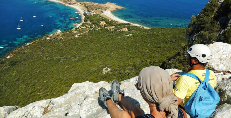 Vista panoramica dalla vetta di Punta Cannone sull’isola di Tavolara