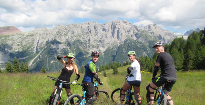 Esplora la Val di Sole in e-bike tra natura e Dolomiti