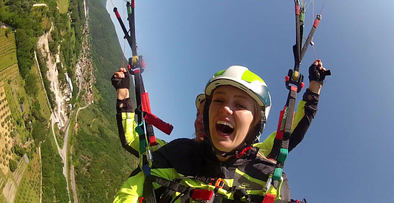 Sopra la Garfagnana: volo in parapendio con vista su Diecimo