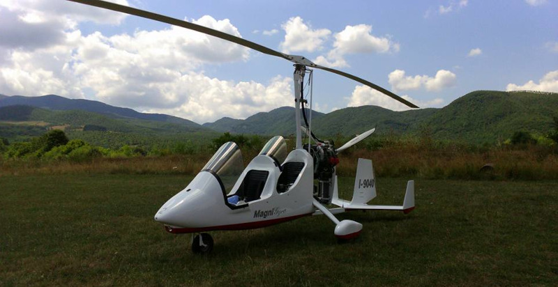 Volo in autogiro biposto con decollo da Buccino in Campania