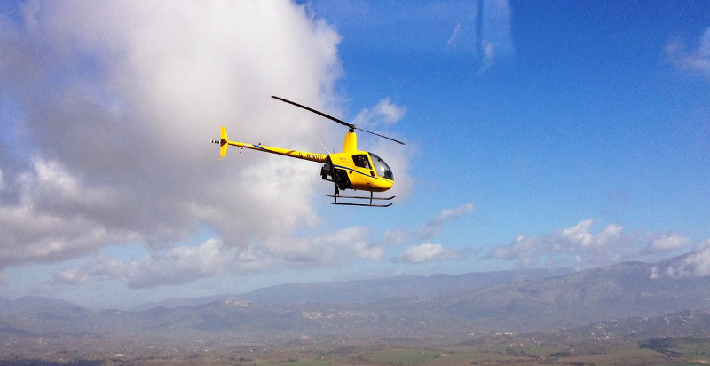Volo in elicottero su Roma: prova a pilotarlo tu stesso